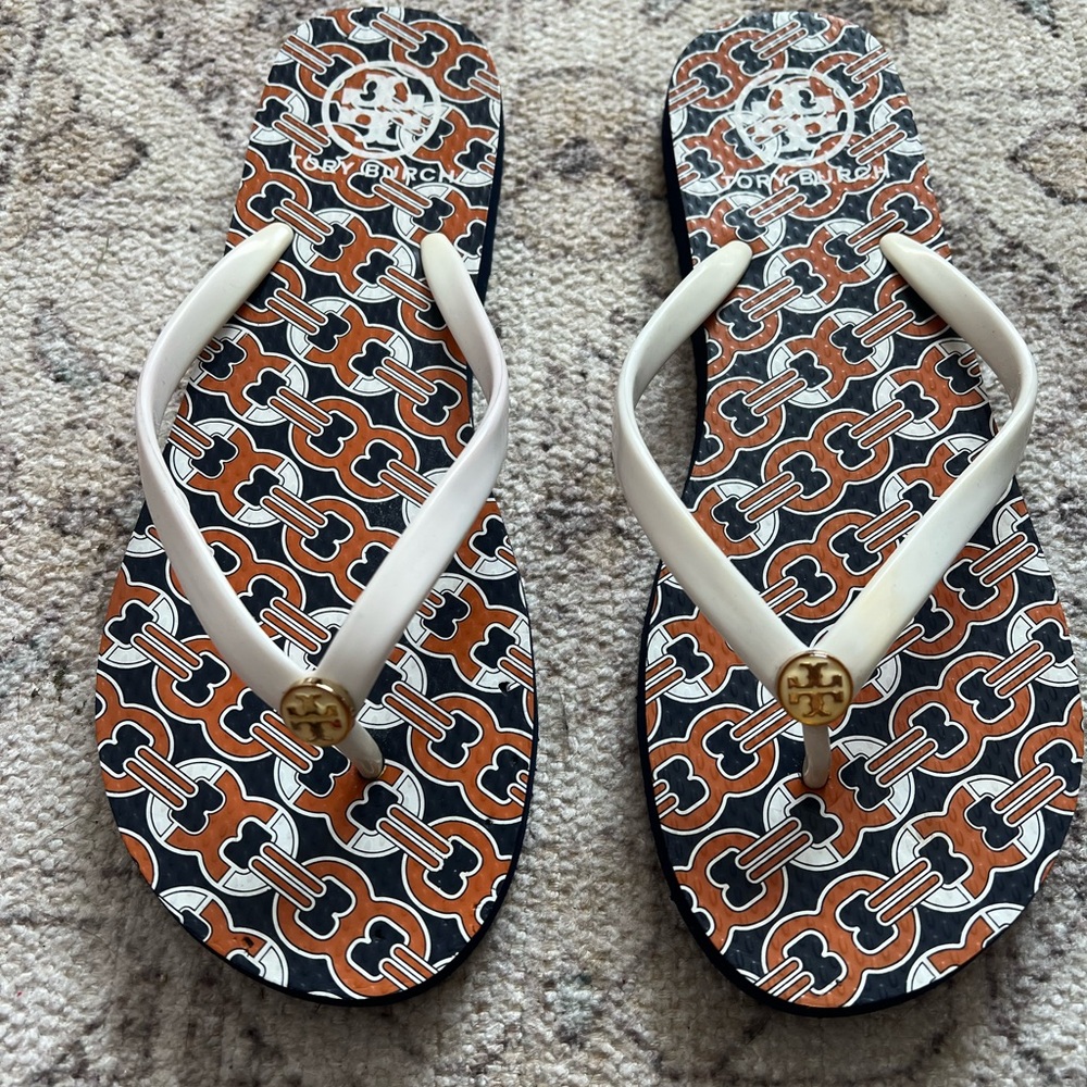Tory Burch White and Orange Sandals with Geometric Pattern